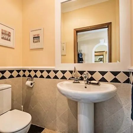 Villa Sleeps 4 With Pool Air Con And Wifi Quinta do Lago