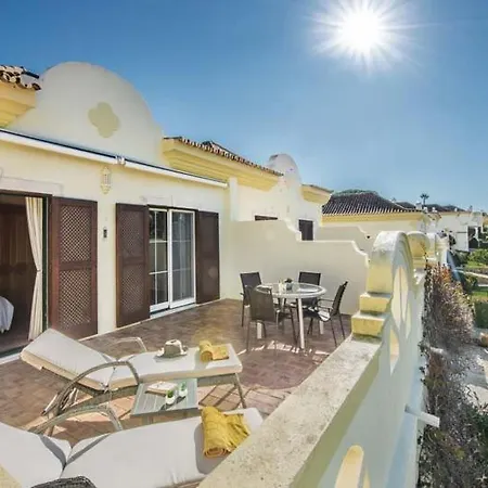 Villa Sleeps 4 With Pool Air Con And Wifi Quinta do Lago